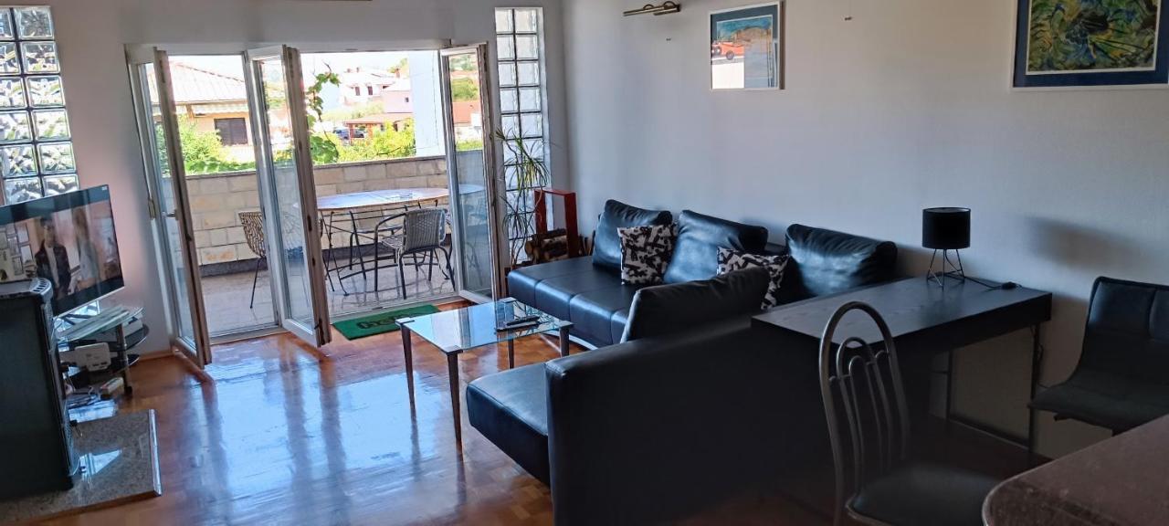 Apartment Tin Krk Town Exterior foto